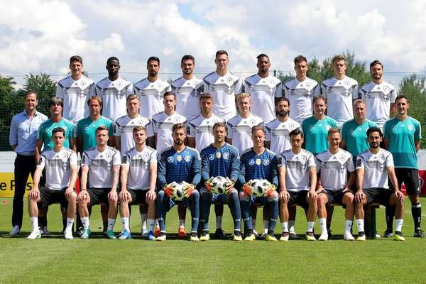 Seleção alemã - Os atuais campeões do mundo também já fizeram a fotografia oficial