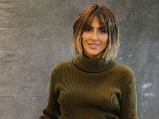 Cleo Pires detalha vilã Betina em novela 'O Tempo Não Para' em coletiva nesta terça-feira, dia 12 de junho de 2018