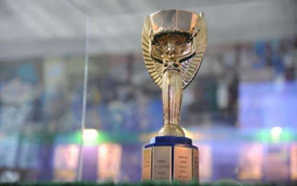 Taça Jules Rimet ficou em definitivo com o Brasil após título de 70