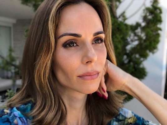 Ana Furtado valoriza autoestima no tratamento de câncer de mama em postagem neste sábado, dia 23 de junho de 2018