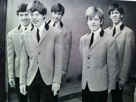 Rolling Stones - Os Rolling Stones, que completam 54 anos no dia 12 de julho de 2016, têm muita história para contar. Veja 20 momentos da banda e de seus atuais e antigos integrantes
