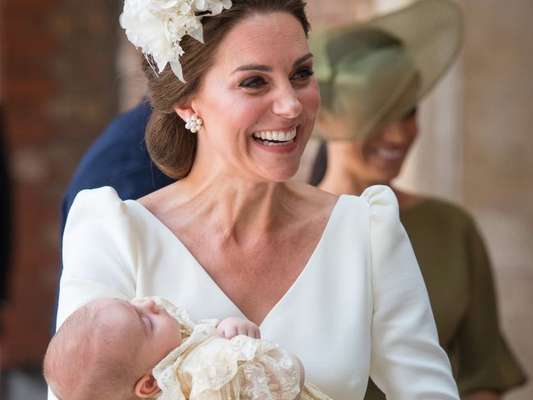 Filho de Kate Middleton e príncipe William, Louis, de 11 semanas, foi batizado nesta segunda-feira, dia 9 de julho de 2018, na Capela Real do Palácio de St. James, em Londres, na Inglaterra