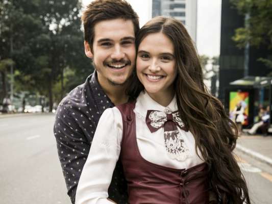 Juliana Paiva e Nicolas Prattes não estão namorando