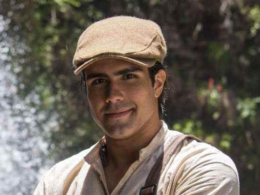 Luccino (Juliano Laham) vai admitir a Mário/Mariana (Chandelly Braz) que é gay, nos próximos capítulos da novela 'Orgulho e Paixão', adianta a colunista de TV Carla Bittencourt, do jornal 'Extra', nesta quarta-feira, 11 de julho de 2018