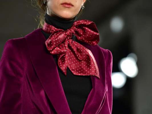 Quer saber como proteger o pescoço no inverno? O Purepeople listou 5 maneiras diferentes de utilizar o acessório