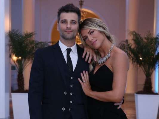 Bruno Gagliasso organiza viagem surpresa para mulher, Giovanna Ewbank, nesta sexta-feira, 14 de setembro de 2018