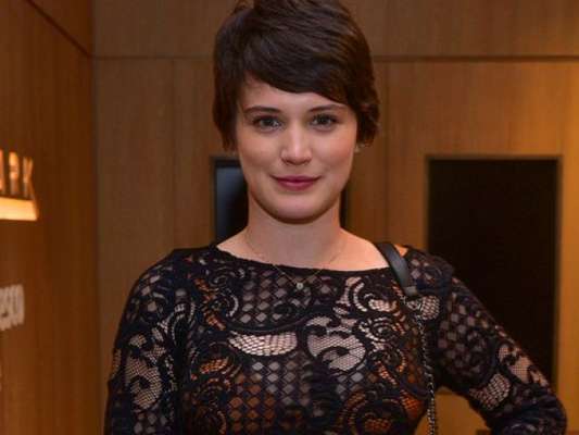 Bianca Bin descartou a possibilidade de engravidar do namorado, Sergio Guizé, no momento