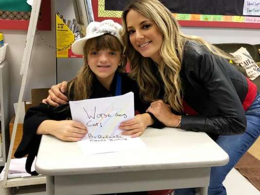Ticiane Pinheiro esteve na escola na filha, Rafaella Justus, nesta quarta-feira, 10 de outubro de 2018
