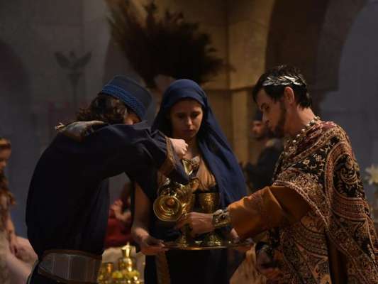 Nos próximos capítulos da novela 'Jesus', Antipas (Marcos Winter) irá avisar que fará uma festa e dizer que concederá um desejo a quem lhe der o melhor presente