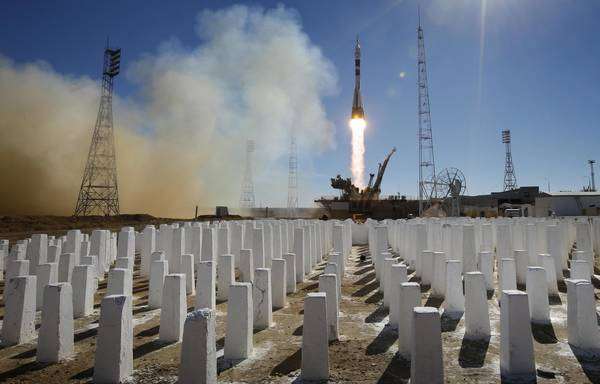 Falha na nave Soyuz pode suspender voos com seres humanos