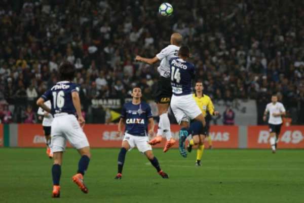 Último confronto: Corinthians 1 x 1 Santos - 06/06/2018 - 10ª rodada do Campeonato Brasileiro