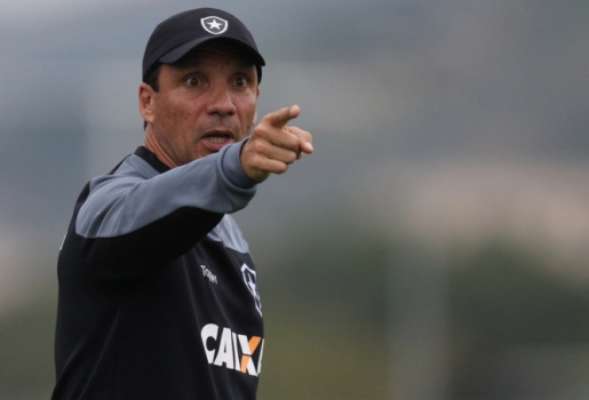 Imagens de Zé Ricardo pelo Botafogo