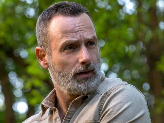 Em "The Walking Dead": showrunner fala sobre o que podemos esperar do episódio final de Rick (Andrew Lincoln)