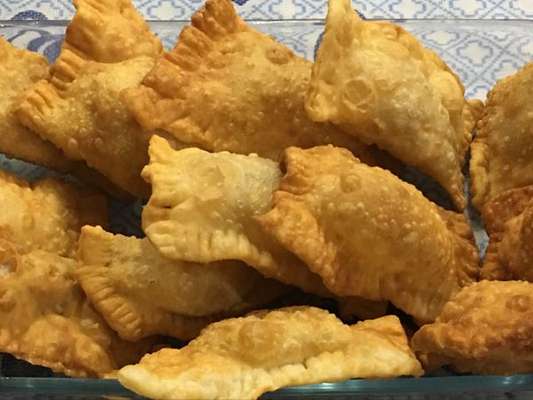 Massa de pastel com 3 ingredientes!
