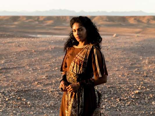Nos próximos capítulos da novela 'Jesus', Susana (Barbara Reis) dirá que só Jesus (Dudu Azevedo) pode curar Maria Madalena (Day Mesquita) e levará a mulher até ele