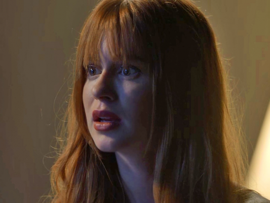 Em "O Sétimo Guardião": Luz (Marina Ruy Barbosa) desvenda mistério da marca de Gabriel (Bruno Gagliasso)