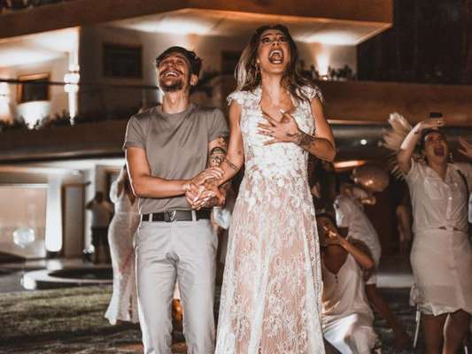 Gabi Brandt e Saulo Poncio descobrem sexo do 1° filho: 'É menino!'