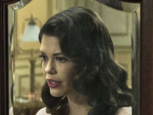 Júlia (Vitória Strada) rompe com Danilo (Rafael Cardoso) no capítulo de sábado, 5 de janeiro de 2019 da novela 'Espelho da Vida'