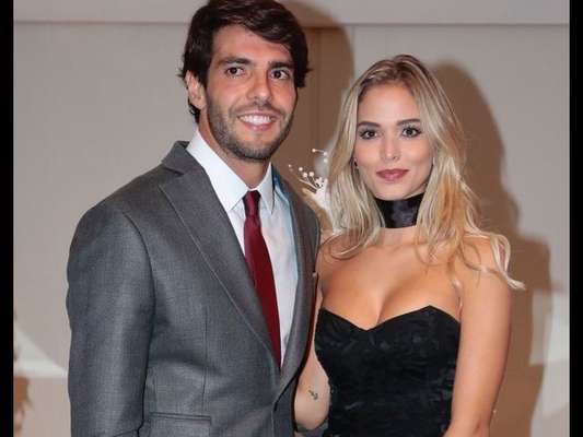 Carol Dias está noiva de Kaká