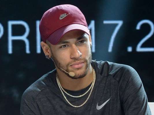Neymar denuncia novo número fake na web nesta quinta-feira, dia 10 de janeiro de 2019