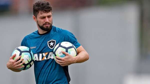 Imagens de João Paulo pelo Botafogo