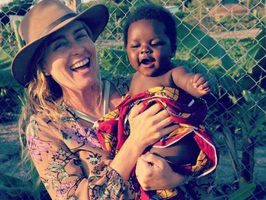 Angélica está curtindo férias na África do Sul