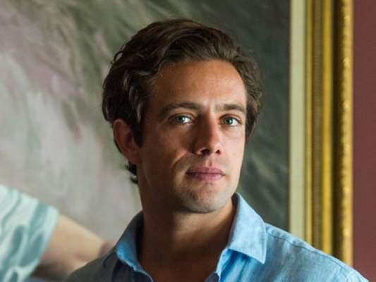 Daniel (Rafael Cardoso), reencarnação de Danilo (Rafael Cardoso), vai recusar passar por regressão para descobrir quem é Júlia (Vitória Strada)nos próximos capítulos da novela 'Espelho da Vida': 'Não estou convencido que isso é possível'
