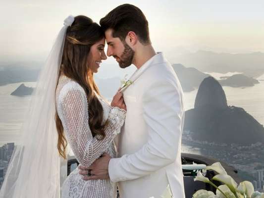 DJ Alok e Romana Novais se casam no alto do Corcovado nesta terça-feira, 15 de janeiro de 2018