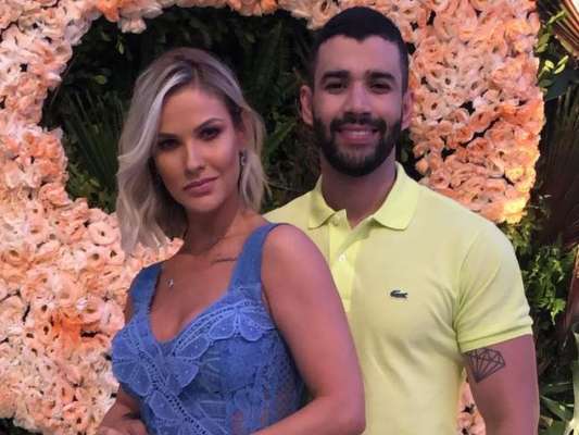 Andressa Suita festeja aniversário e exibe novo visual com cabelo curto nesta terça-feira, dia 22 de janeiro de 2019