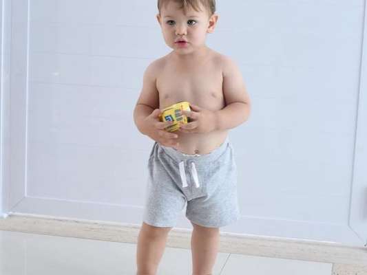 Filho de Gusttavo Lima, Gabriel surpreende o pai com crescimento como cantor contou em foto publicada nesta quinta-feira, dia 31 de janeiro de 2019