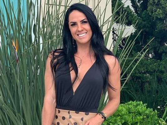 Graciele Lacerda realiza sonho e compra seu primeiro carro