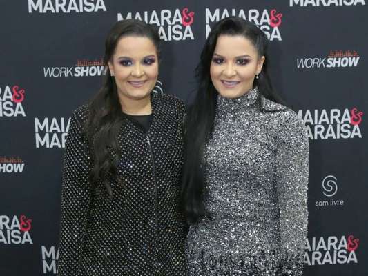 Maiara e Maraisa avaliam convite da Beija-Flor para desfilar Carnaval, como contaram em entrevista ao Purepeople no sábado, dia 10 de fevereiro de 2019