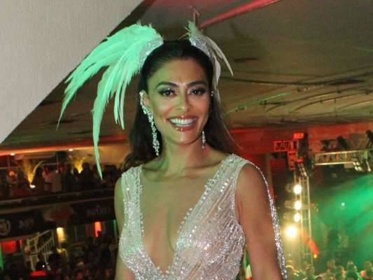 Juliana Paes não vai ter substituta no Camarote Arpoador, explica assessor de imprensa do espaço ao Purepeople nesta terça-feira, 12 de fevereiro de 2019