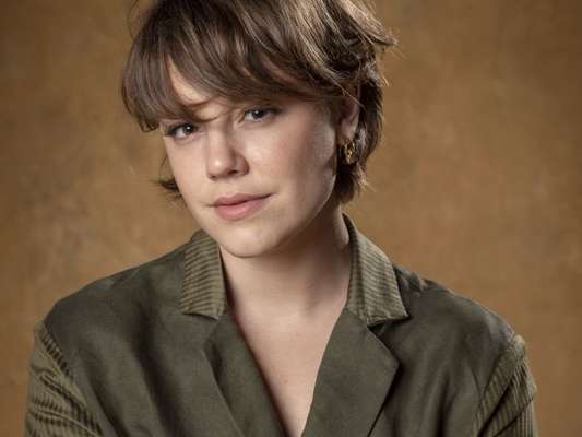 Alice Wegmann e chef de cozinha assumem namoro e Marquezine elogia o novo casal nesta quinta-feira, dia 14 de fevereiro de 2019