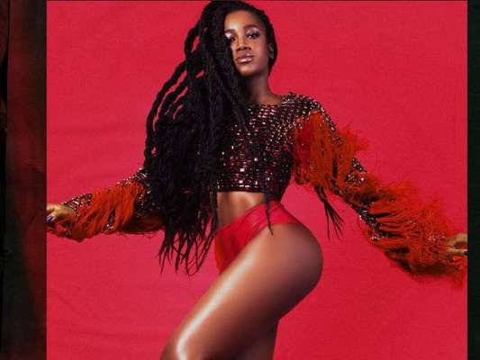 Iza vai cantar no Lollapalooza 2019
