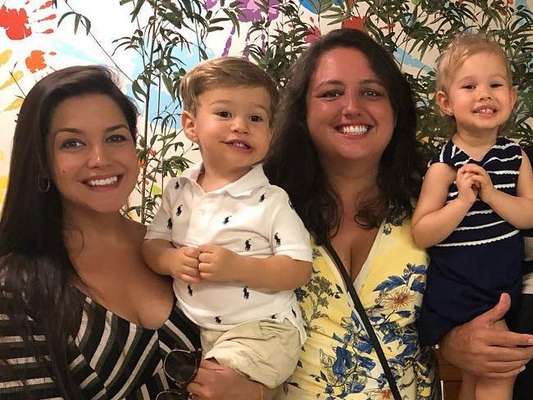 Thais Fersoza nota que o filho não a chamou de 'mamãe' e fica surpresa neste sábado, dia 16 de março de 2019