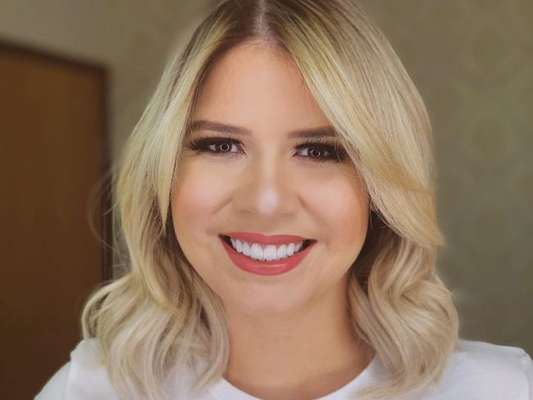 Sem maquiagem, Marília Mendonça exibiu beleza natural em vídeo para fãs nesta segunda-feira, 18 de março de 2019