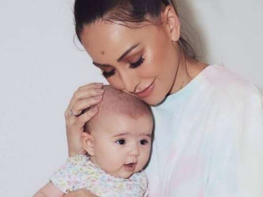 Sabrina Sato citou mudanças após chegada da filha, Zoe