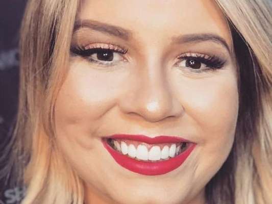 Marília Mendonça aposta em look com trends para show em Salvador, na Bahia