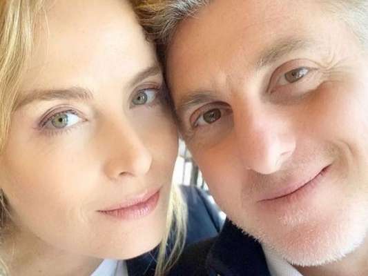 Angélica se declara para o marido, Luciano Huck, em foto publicada no Instagram nesta terça-feira, dia 09 de abril de 2019