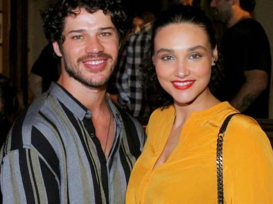 José Loreto e Débora Nascimento cancelam festa de 1º aniversário da filha, Bella, que aconteceria neste sábado, dia 13 de abril de 2019