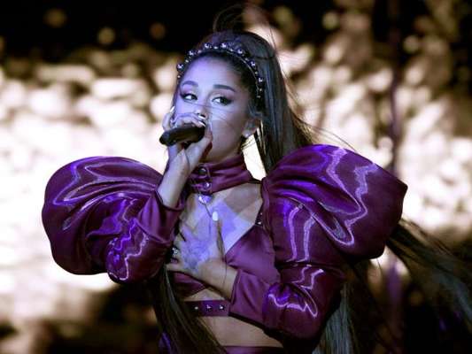 Ariana Grande faz show incrível no Coachella 2019, mesmo com problemas técnicos
