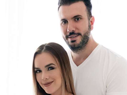 Thaeme Mariôto foi exaltado pelo marido, Fabio da Lua, por tentar parto normal por quase 40 horas: 'Grande mulher'