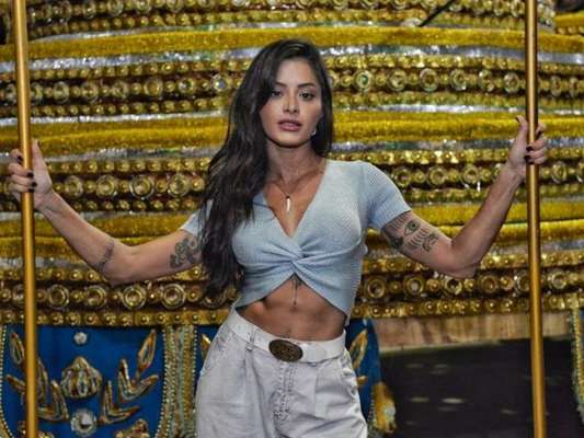 Aline Riscado assume posto de rainha de bateria da Vila Isabel nesta sexta-feira, dia 03 de maio de 2019