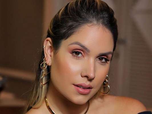 Thyane Dantas encantou fãs ao compartilhar foto com filhos e o enteado, Yhudy, nesta quarta-feira, 8 de maio de 2019