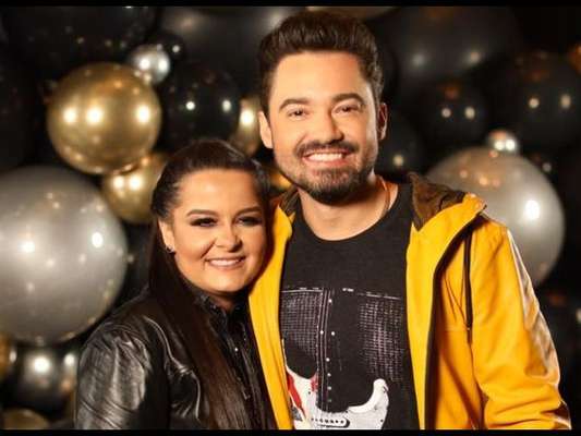 Maiara é surpreendida com homenagem do namorado, Fernando Zor, na televisão
