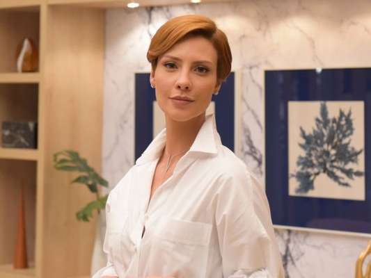 Na novela 'Topíssima', Sophia (Camila Rodrigues) conhece Antonio (Felipe Cunha) durante um acidente de trânsito. Os dois discutem, acabam presos e se reencontram em hospital a partir do capítulo de terça-feira, 21 de maio de 2019