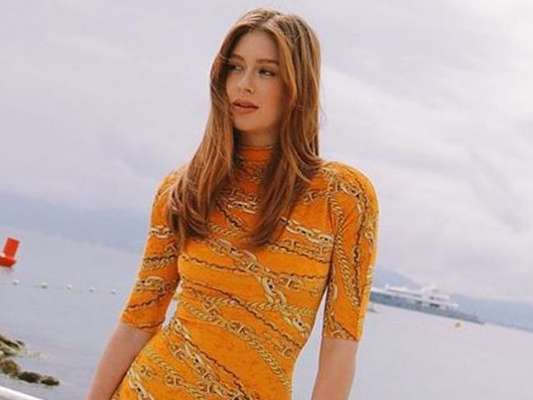 Marina Ruy Barbosa aposta em vestido all orange para almoçar em Cannes, na França, nesta segunda-feira, dia 20 de maio de 2019