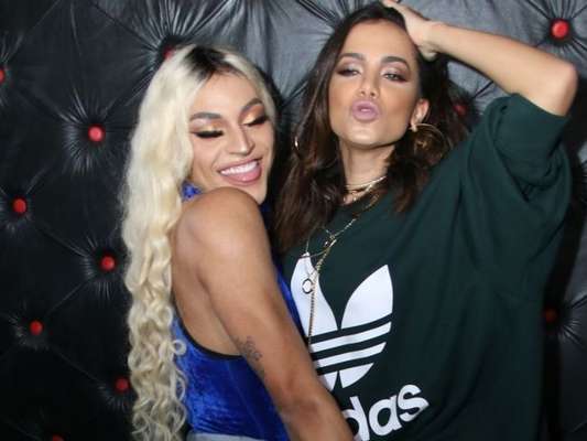 Anitta gostaria que Pabllo Vittar viesse falar com ela sobre amizade