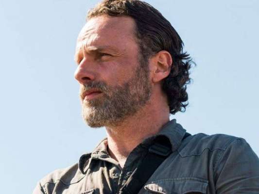 Rick (Andrew Lincoln) pode aparecer em "Fear the Walking Dead" e diretor explica